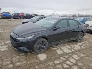 Hyundai Elantra 2.0L 4 2022