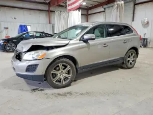 Volvo XC60 3.0L 6 2011