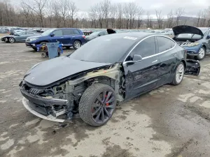 Tesla Model 3 2020