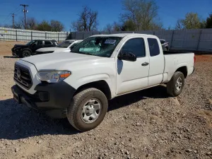 Toyota Tacoma 2.7L 4 2019