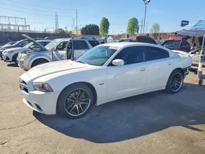 Dodge Charger 5.7L 8 2013