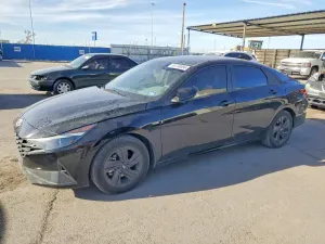Hyundai Elantra 2.0L 4 2023