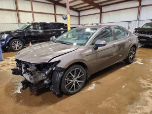 Toyota Camry 2.5L 4 2023