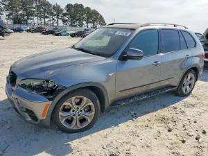BMW X5 4.4L 8 2011