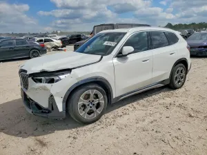 BMW X1 2.0L 4 2025