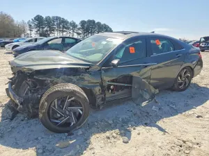 Hyundai Elantra 2.0L 4 2025