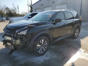 Nissan Pathfinder SL 3.5L 6 2023