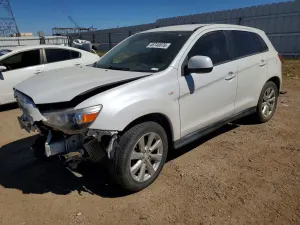 Mitsubishi Outlander 2.0L 4 2015