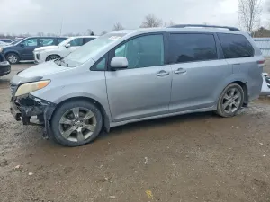 Toyota Sienna 3.5L 6 2012