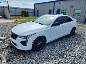 Cadillac CT4 2.0L 4 2025