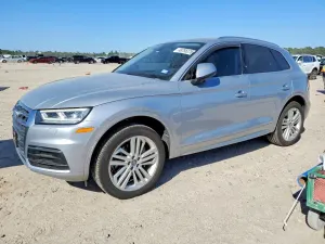 Audi Q5 2.0L 4 2018