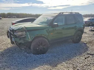Ford Bronco 2.0L 4 2025