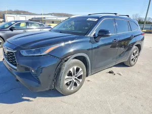 Toyota Highlander 3.5L 6 2021
