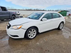 Chrysler 200 2.4L 4 2013