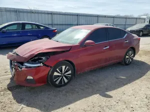 Nissan Altima 2.5L 4 2021