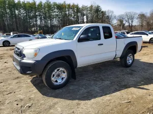 Toyota Tacoma 2.7L 4 2015