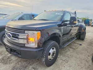 Ford F-350 6.7L 8 2017