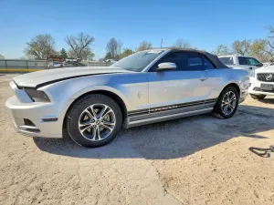Ford Mustang 3.7L 6 2014