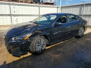 Nissan Altima 2.5L 4 2025