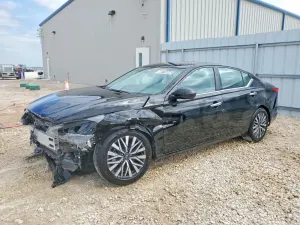 Nissan Altima 2.5L 4 2025