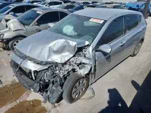 Hyundai Accent 1.6L 4 2015