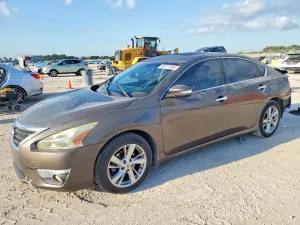 Nissan Altima 2.5L 4 2014