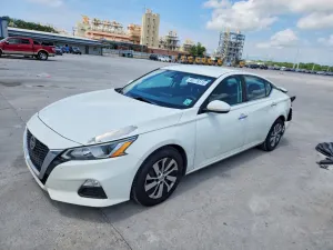 Nissan Altima 2.5L 4 2019