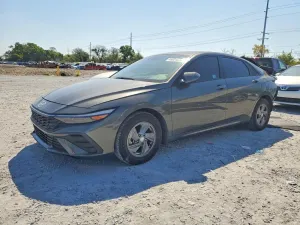 Hyundai Elantra 2.0L 4 2024