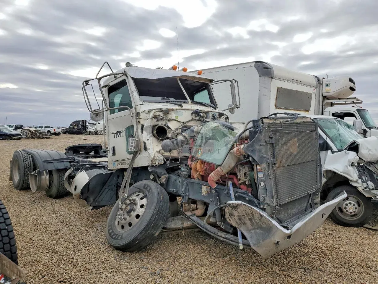Peterbilt 389/520 15.0L 6 2022