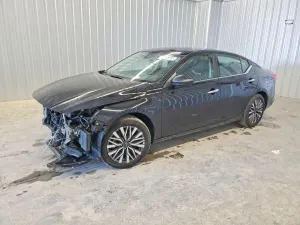 Nissan Altima 2.5L 4 2025
