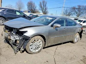 Lexus ES 3.5L 6 2015