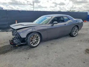 Dodge Challenger 5.7L 8 2020