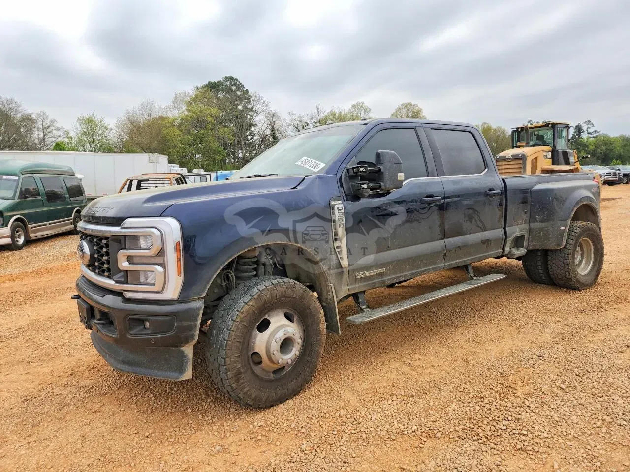 Ford F-350 6.7L 8 2025