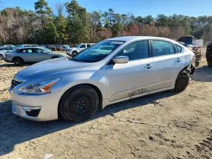 Nissan Altima 2.5L 4 2015