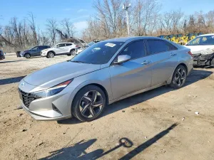 Hyundai Elantra 2.0L 4 2023