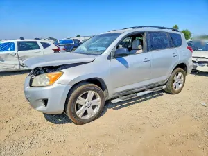 Toyota Rav4 2.5L 4 2012