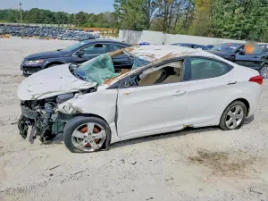 Hyundai Elantra 1.8L 4 2013