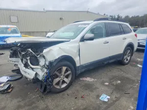 Subaru Outback 2.5L 4 2013