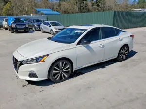 Nissan Altima 2.5L 4 2020
