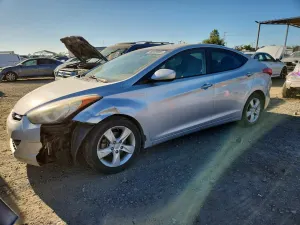 Hyundai Elantra 1.8L 4 2013