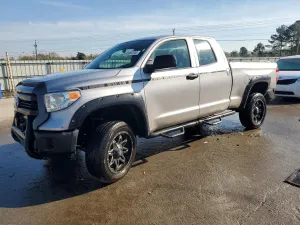 Toyota Tundra 4.6L 8 2015
