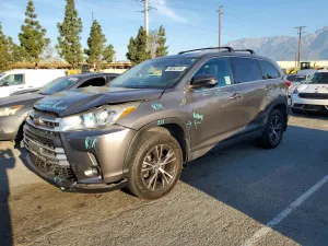 Toyota Highlander 3.5L 6 2019