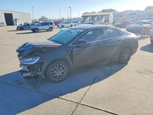 Chrysler 200 2.4L 4 2017