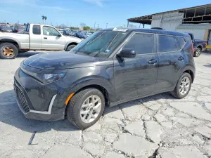 Kia Soul 2.0L 4 2025