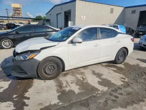 Nissan Sentra 2.0L 4 2023