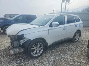 Mitsubishi Outlander 2.4L 4 2014