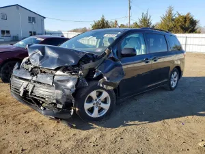 Toyota Sienna 3.5L 6 2018