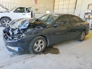 Hyundai Elantra 2.0L 4 2023