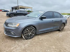 Volkswagen Jetta 1.8L 4 2015