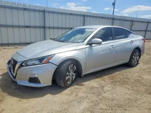 Nissan Altima 2.5L 4 2020